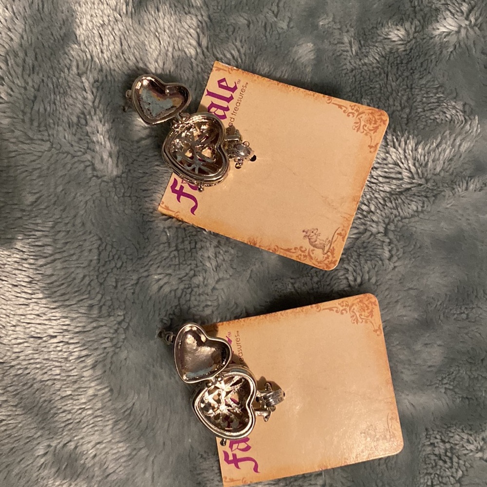 Two lockets - Picture 4 of 7